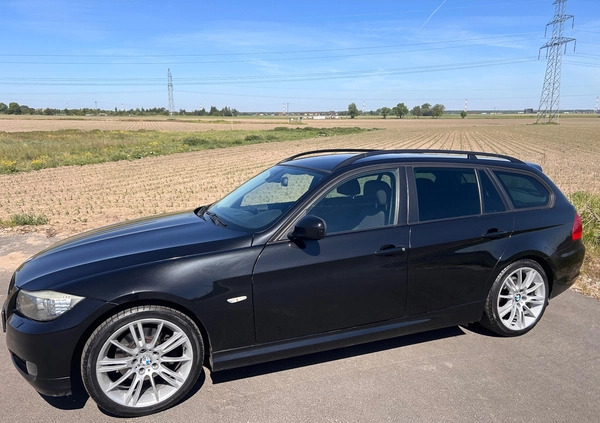 BMW Seria 3 cena 26500 przebieg: 120000, rok produkcji 2010 z Skaryszew małe 121